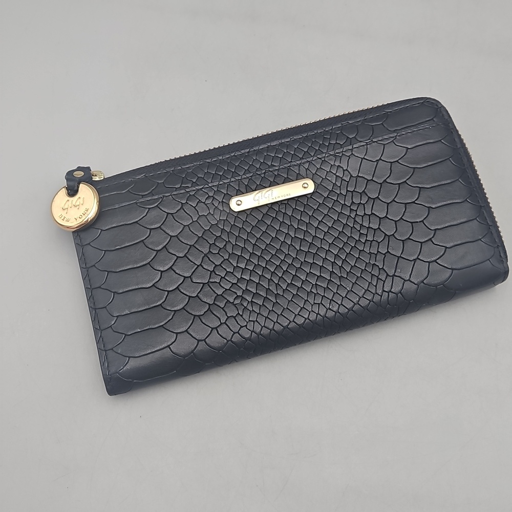 GiGi New York Zip Wallet Black Embossed Snake